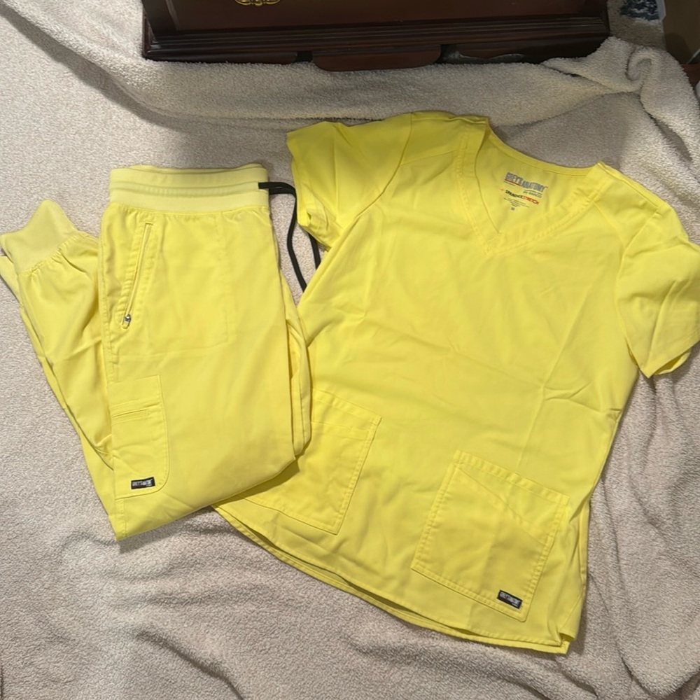 Jogger Scrubs